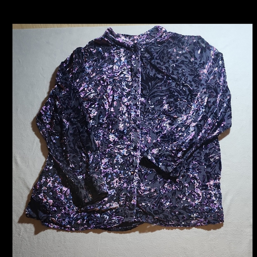 Bechamel Velvet Floral Button Blouse 1X Collared Purple Long Sleeve